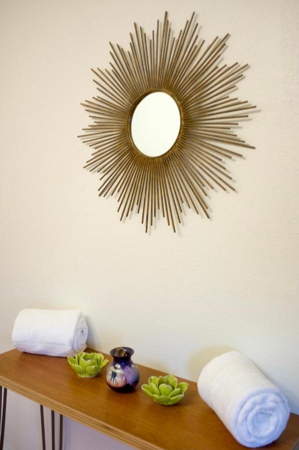 Twin Palms Desert Getaway - Jacuzzi, Fire Pit, Meditation Room & More Joshua Tree Luaran gambar